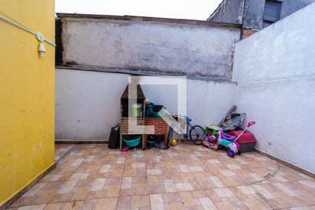 Casa à venda com 315m², 4 quartos e 2 vagas Casa à venda com 315m², 4 quartos e 2 vagasQuintal