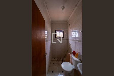 Casa à venda com 315m², 4 quartos e 2 vagas Casa à venda com 315m², 4 quartos e 2 vagasBanheiro 2