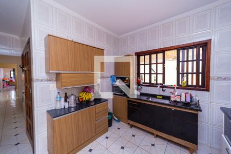 Casa à venda com 315m², 4 quartos e 2 vagas Casa à venda com 315m², 4 quartos e 2 vagasCozinha