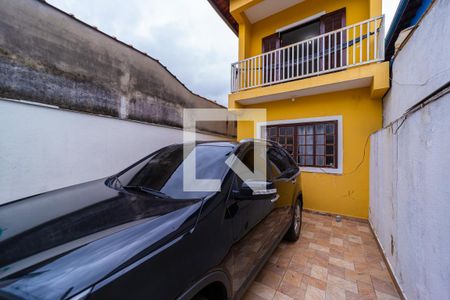 Casa à venda com 315m², 4 quartos e 2 vagas Casa à venda com 315m², 4 quartos e 2 vagasGaragem