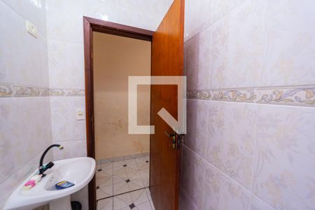 Casa à venda com 315m², 4 quartos e 2 vagas Casa à venda com 315m², 4 quartos e 2 vagasBanheiro