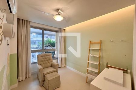 Quarto 1 de apartamento para alugar com 2 quartos, 73m² em Botafogo, Rio de Janeiro