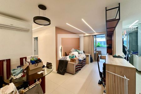 Sala de apartamento para alugar com 2 quartos, 73m² em Botafogo, Rio de Janeiro