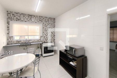 Casa à venda com 250m², 3 quartos e 5 vagas