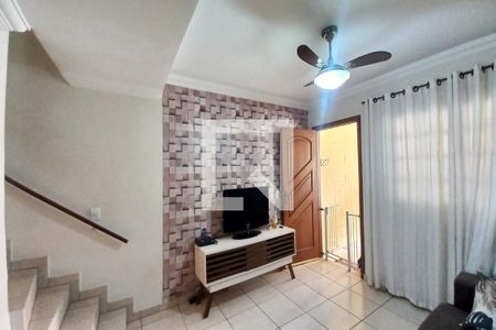 Sala de casa de condomínio à venda com 3 quartos, 61m² em Jd Maria Eugenia, Campinas