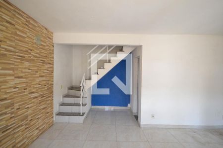 Sala de casa para alugar com 2 quartos, 109m² em Andrade Araujo, Belford Roxo