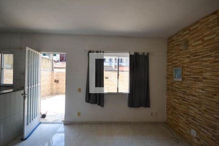 Sala de casa para alugar com 2 quartos, 109m² em Andrade Araujo, Belford Roxo