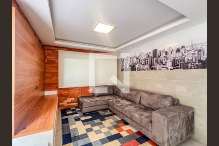 Sala de casa à venda com 2 quartos, 190m² em Jardim Monte Kemel, São Paulo