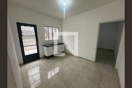 Cozinha de casa para alugar com 1 quarto, 48m² em Jardim Dona Meri, Guarulhos