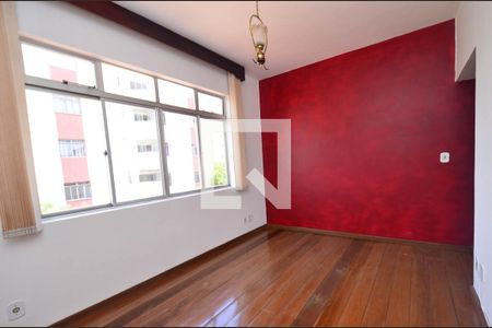 Sala de apartamento à venda com 3 quartos, 77m² em Floresta, Belo Horizonte