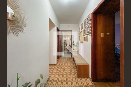 Sala de casa à venda com 4 quartos, 225m² em Jardim Peri Peri, São Paulo