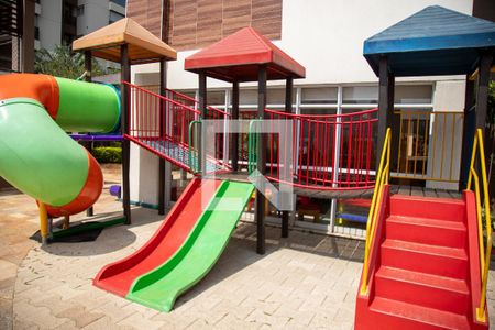 Apartamento para alugar com 88m², 2 quartos e 2 vagas Apartamento para alugar com 88m², 2 quartos e 2 vagasÁrea comum - Playground