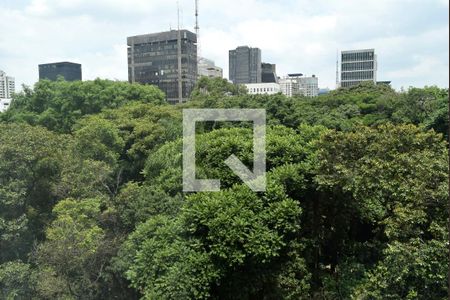 Vista da sala de apartamento à venda com 3 quartos, 186m² em Jardim Paulista, São Paulo