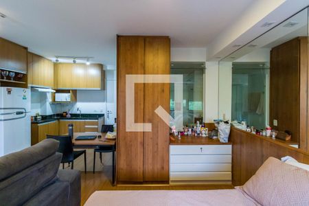 Sala / Quarto de apartamento para alugar com 1 quarto, 32m² em Panamby, São Paulo