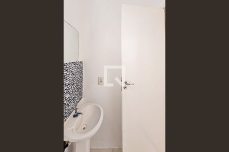 Lavabo  de apartamento para alugar com 2 quartos, 97m² em Jardim California, Jacareí