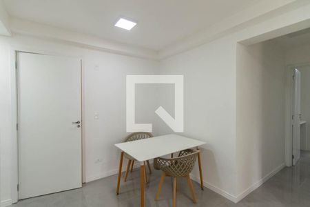 Sala de apartamento para alugar com 2 quartos, 44m² em Água Verde, Curitiba