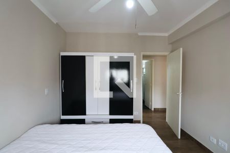 Quarto de apartamento para alugar com 3 quartos, 90m² em Centro, Guarujá