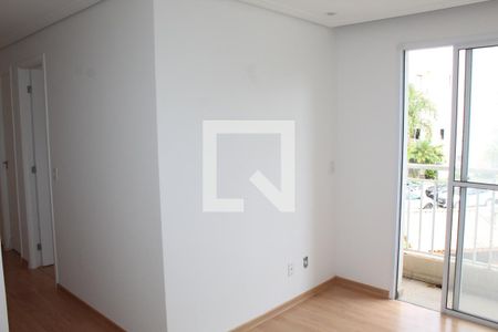 Sala de apartamento para alugar com 2 quartos, 45m² em Jardim Isis, Cotia