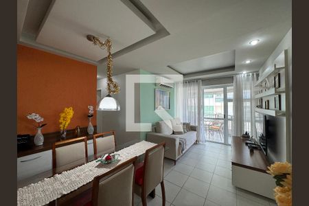 Sala de apartamento à venda com 2 quartos, 70m² em Barra da Tijuca, Rio de Janeiro