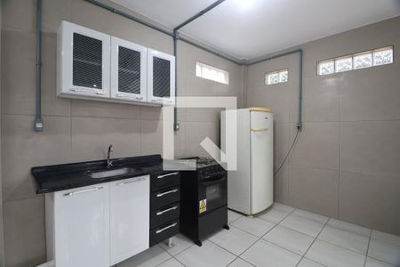 Sala/ cozinha de apartamento para alugar com 1 quarto, 32m² em Marechal Rondon, Canoas