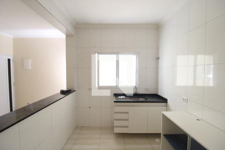 Sala / Cozinha de apartamento para alugar com 1 quarto, 72m² em Vila Piaui, São Paulo