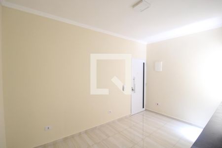 Sala / Cozinha de apartamento para alugar com 1 quarto, 72m² em Vila Piaui, São Paulo