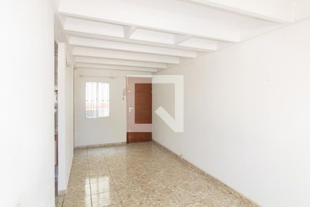 Sala de apartamento para alugar com 1 quarto, 35m² em Conjunto Residencial José Bonifácio, São Paulo