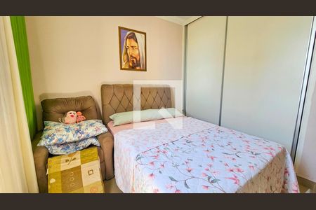 Quarto de apartamento à venda com 2 quartos, 45m² em Santa Cruz, Belo Horizonte