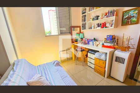 Quarto 2 de apartamento à venda com 2 quartos, 45m² em Santa Cruz, Belo Horizonte