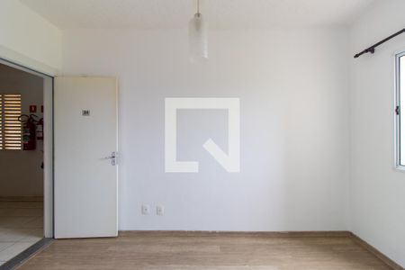 Sala de apartamento para alugar com 2 quartos, 45m² em Jardim Central, Cotia