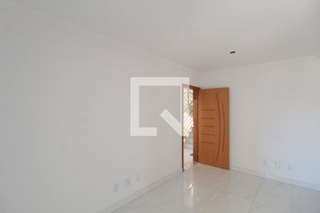 Sala de apartamento à venda com 2 quartos, 56m² em Piratininga, Belo Horizonte