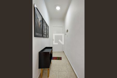 Hall de apartamento para alugar com 2 quartos, 65m² em Vila Tupi, Praia Grande