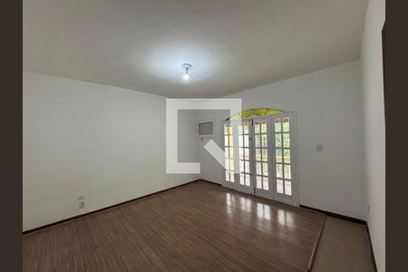 Suíte  de casa de condomínio para alugar com 3 quartos, 300m² em Barra da Tijuca, Rio de Janeiro