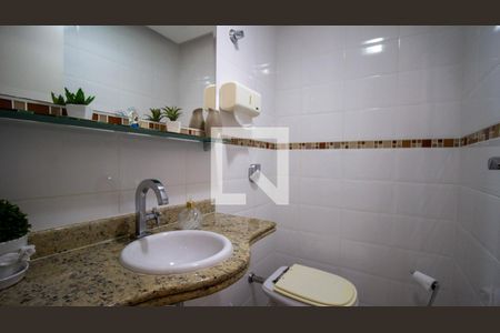 Lavabo de apartamento à venda com 3 quartos, 200m² em Recreio dos Bandeirantes, Rio de Janeiro