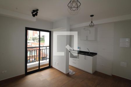 Sala / Cozinha de apartamento para alugar com 1 quarto, 28m² em Jardim São Paulo, São Paulo