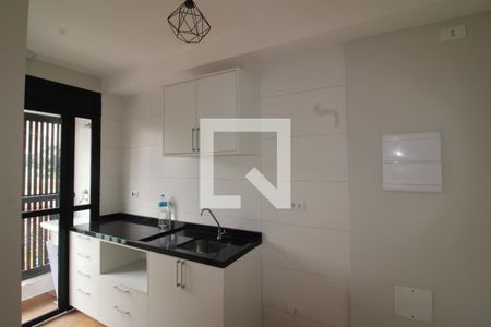 Sala / Cozinha de apartamento para alugar com 1 quarto, 28m² em Jardim São Paulo, São Paulo