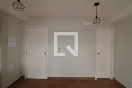 Sala / Cozinha de apartamento para alugar com 1 quarto, 28m² em Jardim São Paulo, São Paulo