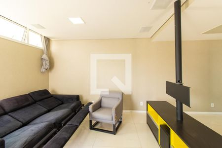 Sala de casa de condomínio para alugar com 2 quartos, 170m² em Chácara Pavoeiro, Cotia