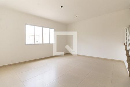 Sala de casa à venda com 3 quartos, 100m² em Vila Nair, São Paulo