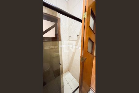 Casa à venda com 315m², 3 quartos e 4 vagas Casa à venda com 315m², 3 quartos e 4 vagasBanheiro da Suíte 2