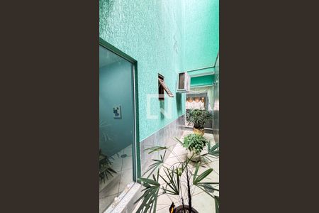 Casa à venda com 315m², 3 quartos e 4 vagas Casa à venda com 315m², 3 quartos e 4 vagasSala - Jardim de Inverno