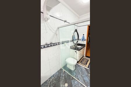 Casa à venda com 315m², 3 quartos e 4 vagas Casa à venda com 315m², 3 quartos e 4 vagasBanheiro da Suíte 1