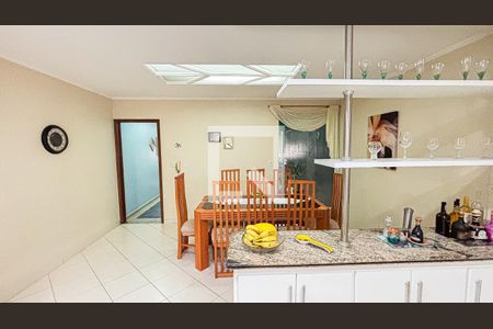 Casa à venda com 315m², 3 quartos e 4 vagas Casa à venda com 315m², 3 quartos e 4 vagasCozinha