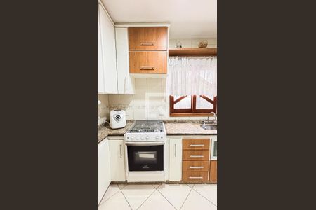 Casa à venda com 315m², 3 quartos e 4 vagas Casa à venda com 315m², 3 quartos e 4 vagasCozinha