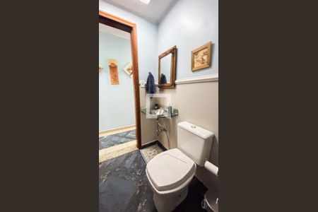 Casa à venda com 315m², 3 quartos e 4 vagas Casa à venda com 315m², 3 quartos e 4 vagasLavabo da Sala