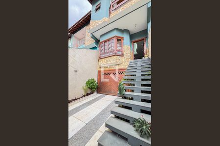 Casa à venda com 315m², 3 quartos e 4 vagas Casa à venda com 315m², 3 quartos e 4 vagasGaragem