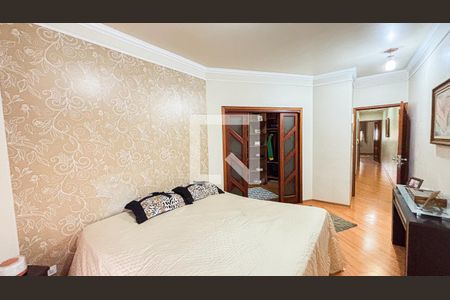 Casa à venda com 315m², 3 quartos e 4 vagas Casa à venda com 315m², 3 quartos e 4 vagasSuíte 1