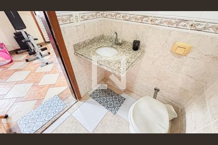 Casa à venda com 315m², 3 quartos e 4 vagas Casa à venda com 315m², 3 quartos e 4 vagasSótão - Banheiro