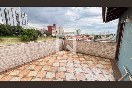 Casa à venda com 315m², 3 quartos e 4 vagas Casa à venda com 315m², 3 quartos e 4 vagasCobertura