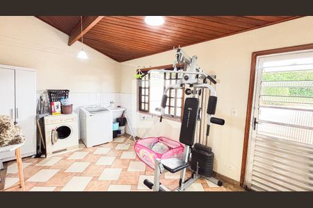 Casa à venda com 315m², 3 quartos e 4 vagas Casa à venda com 315m², 3 quartos e 4 vagasSótão - Academia